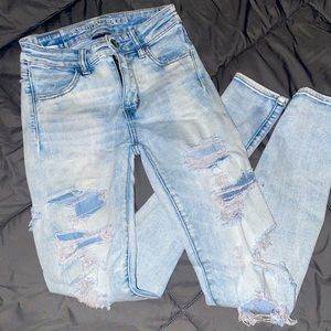 American Eagle Light-wash Jeans